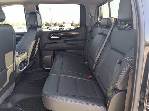 Used 2024 GMC Sierra 1500 Denali w/ Denali Reserve Package AWD/4WD image 17