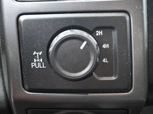 Used 2020 Ford F150 XLT w/ Equipment Group 302A Luxury AWD/4WD image 29