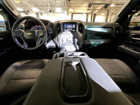 Used 2023 Chevrolet Silverado 2500 Custom w/ Custom Convenience Package image 21
