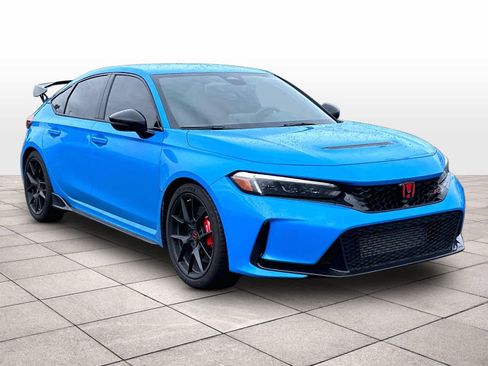 Used 2023 Honda Civic Type R image 3