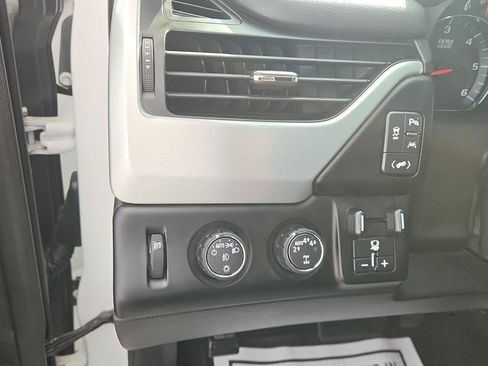 Used 2018 GMC Yukon SLT w/ Open Road Package AWD/4WD image 24