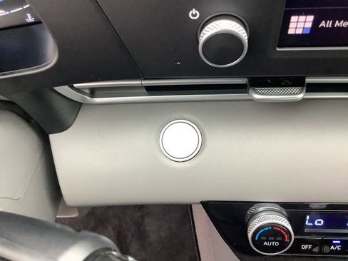 Certified 2025 Hyundai Elantra Sport w/ Cargo Package FWD image 34