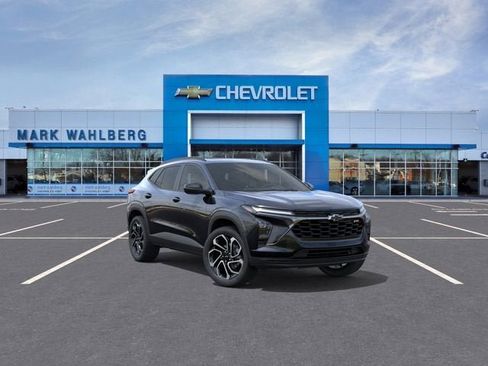 New 2026 Chevrolet Trax RS w/ Sunroof Package FWD image 1