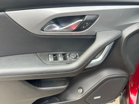 Used 2019 Chevrolet Blazer LT w/ Sun and Wheels Package image 23