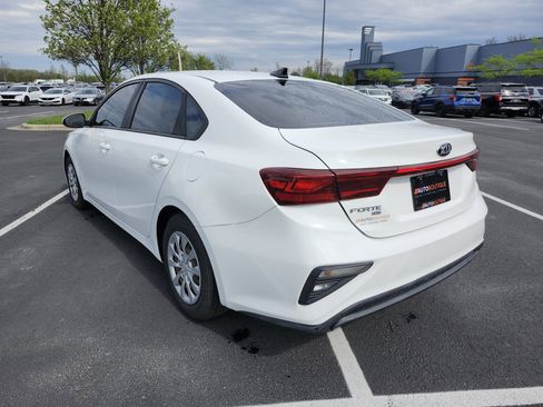 Used 2020 Kia Forte Sedan FWD image 12