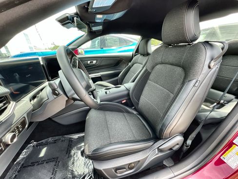 Used 2026 Ford Mustang Coupe RWD image 21