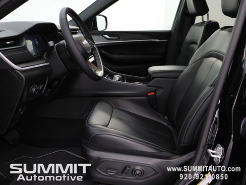 New 2026 Jeep Grand Cherokee L Limited AWD/4WD image 8