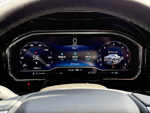 Used 2025 Chevrolet Silverado 1500 LTZ w/ LTZ Premium Package image 8