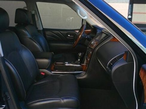 Used 2015 INFINITI QX80 2WD w/ Deluxe Technology Package image 30