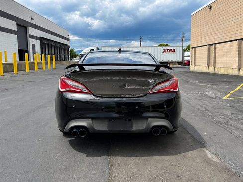 Used 2014 Hyundai Genesis 2.0T RWD image 5
