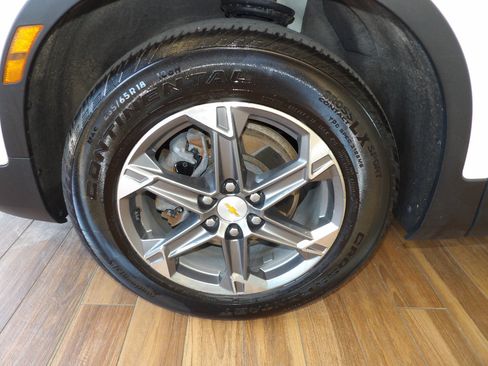 Used 2024 Chevrolet Blazer LT w/ LPO, Floor Liner Package FWD image 10