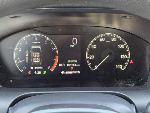 Used 2025 Honda HR-V LX image 6