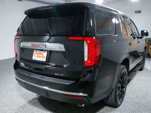 Used 2023 GMC Yukon SLT w/ SLT Premium Package AWD/4WD image 7