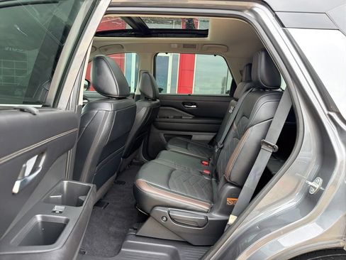 Used 2024 Nissan Pathfinder Platinum w/ Cargo Package FWD image 15