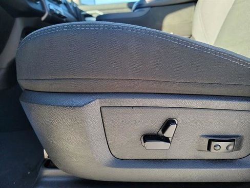 Used 2024 RAM 2500 Big Horn w/ Bed Utility Group AWD/4WD image 12