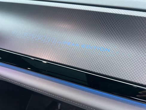 Used 2024 Volkswagen Atlas Peak Edition SE image 38