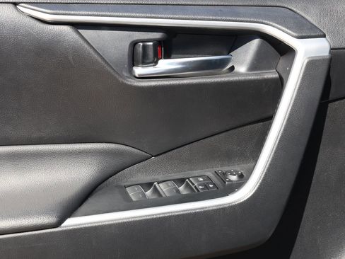 Used 2024 Toyota RAV4 XLE image 25