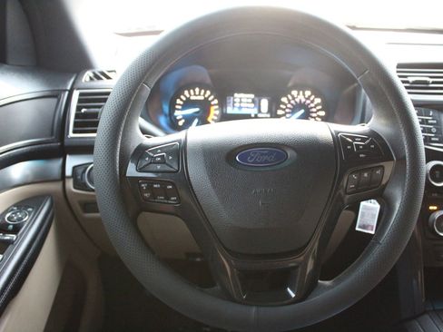Used 2016 Ford Explorer 4WD w/ Class II Trailer Tow Package image 17