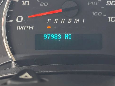Used 2018 Chevrolet Express 3500 w/ Power Convenience Package RWD image 16