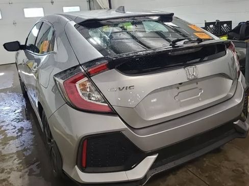 Used 2018 Honda Civic EX image 2