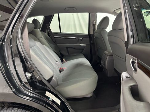 Used 2011 Hyundai Santa Fe GLS image 14