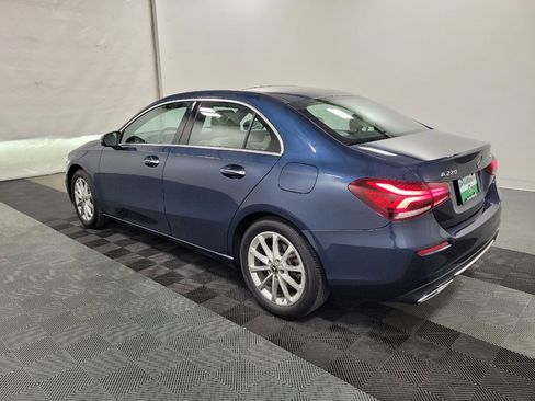 Used 2019 Mercedes-Benz A 220 4MATIC image 3