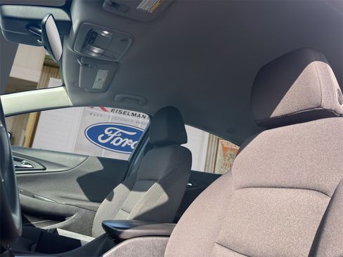 Used 2024 Chevrolet Malibu LT image 30