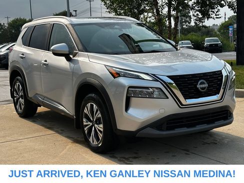 Certified 2023 Nissan Rogue SV w/ SV Premium B Package AWD/4WD image 1
