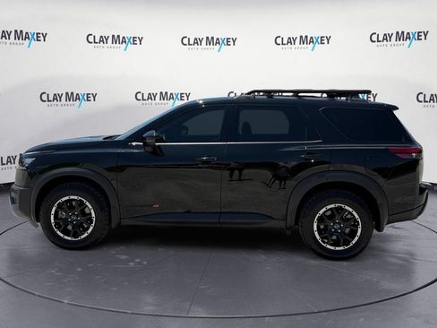 Used 2025 Nissan Pathfinder Rock Creek AWD/4WD image 2