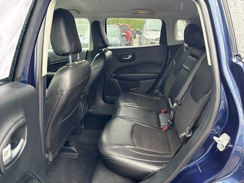 Used 2018 Jeep Compass Latitude w/ Popular Equipment Group AWD/4WD image 22