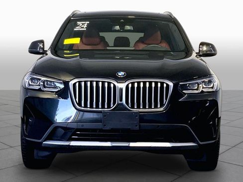 Used 2024 BMW X3 xDrive30i w/ Premium Package AWD/4WD image 4
