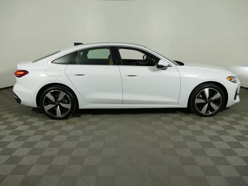 Used 2025 Audi A5 2.0T Premium Plus w/ Premium Plus AWD/4WD image 4