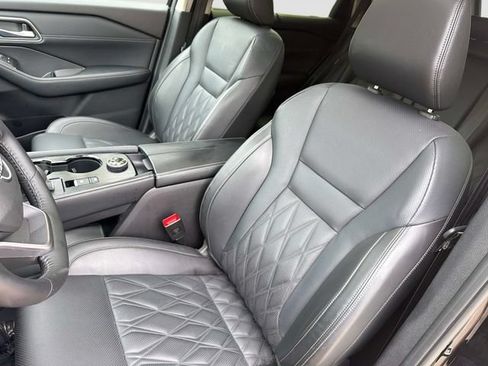 Used 2026 Nissan Rogue Platinum w/ Platinum Premium Package AWD/4WD image 18