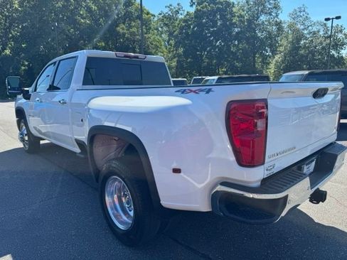 Used 2025 Chevrolet Silverado 3500 LTZ w/ LTZ Plus Package AWD/4WD image 6