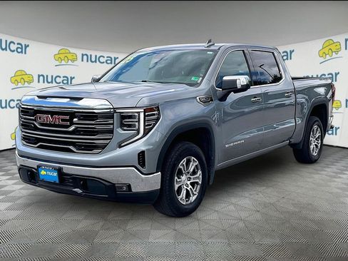 Used 2025 GMC Sierra 1500 SLT AWD/4WD image 3
