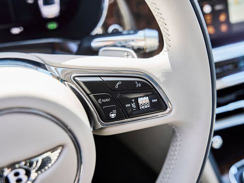 Used 2022 Bentley Flying Spur W12 AWD/4WD image 64