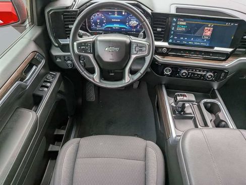 Used 2023 Chevrolet Silverado 1500 RST AWD/4WD image 19