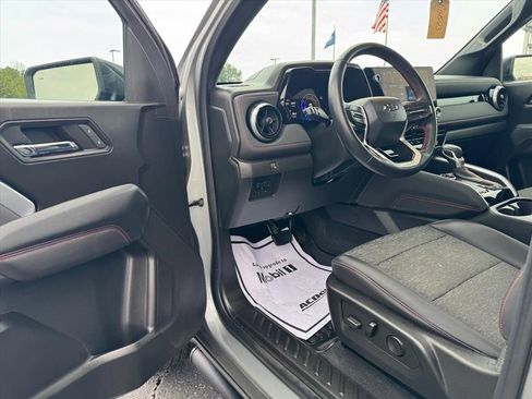 Used 2024 Chevrolet Colorado Z71 w/ Z71 Convenience Package 2 image 14