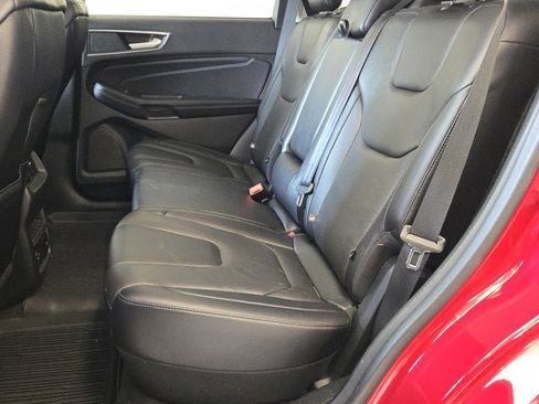Used 2022 Ford Edge Titanium AWD/4WD image 16
