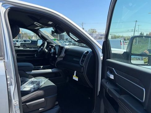 New 2026 RAM 2500 Big Horn AWD/4WD image 25