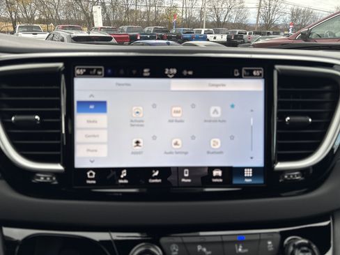 New 2026 Chrysler Voyager LX image 22