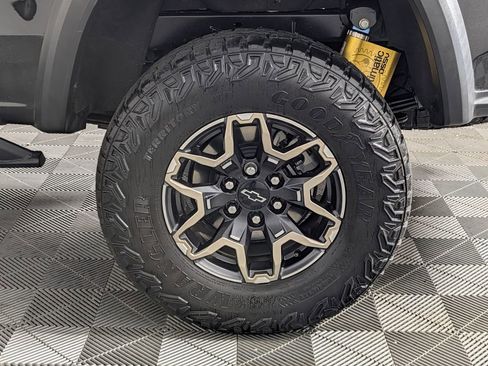 Used 2023 Chevrolet Colorado ZR2 w/ ZR2 Convenience Package III image 12