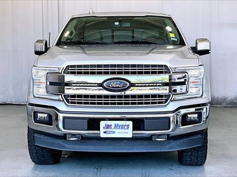 Used 2018 Ford F150 Lariat w/ Equipment Group 502A Luxury AWD/4WD image 3