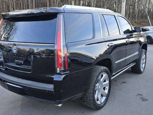 Used 2015 Cadillac Escalade Premium image 7