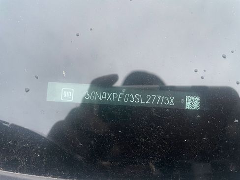 Used 2025 Chevrolet Equinox LT image 29