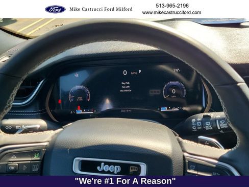 Used 2024 Jeep Grand Cherokee Altitude AWD/4WD image 12