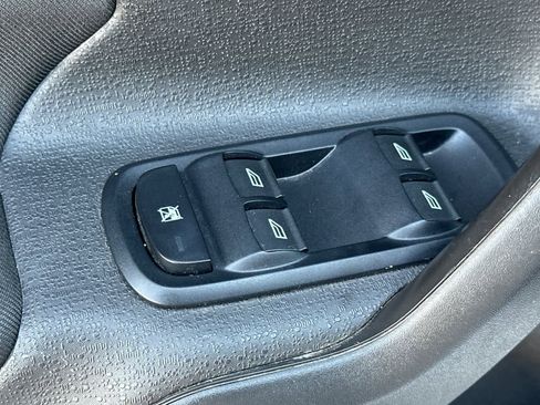 Used 2019 Ford Fiesta ST-Line w/ ST Line Cold Weather Package image 13