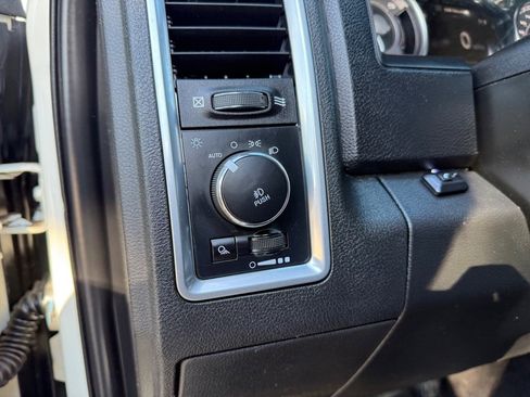 Used 2018 RAM 2500 Limited image 21