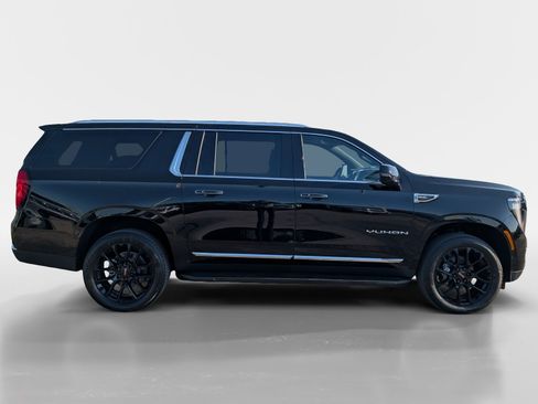 New 2026 GMC Yukon XL Elevation w/ Elevation Premium Package image 3
