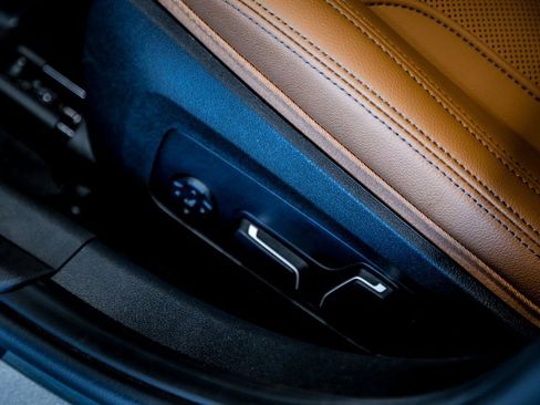 New 2026 BMW 330i xDrive Sedan w/ Convenience Package image 15